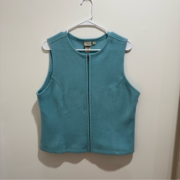 L.L. Bean Jackets & Blazers - Vintage L.L. Bean Zip Front Fleece‎ Vest Women’s Medium